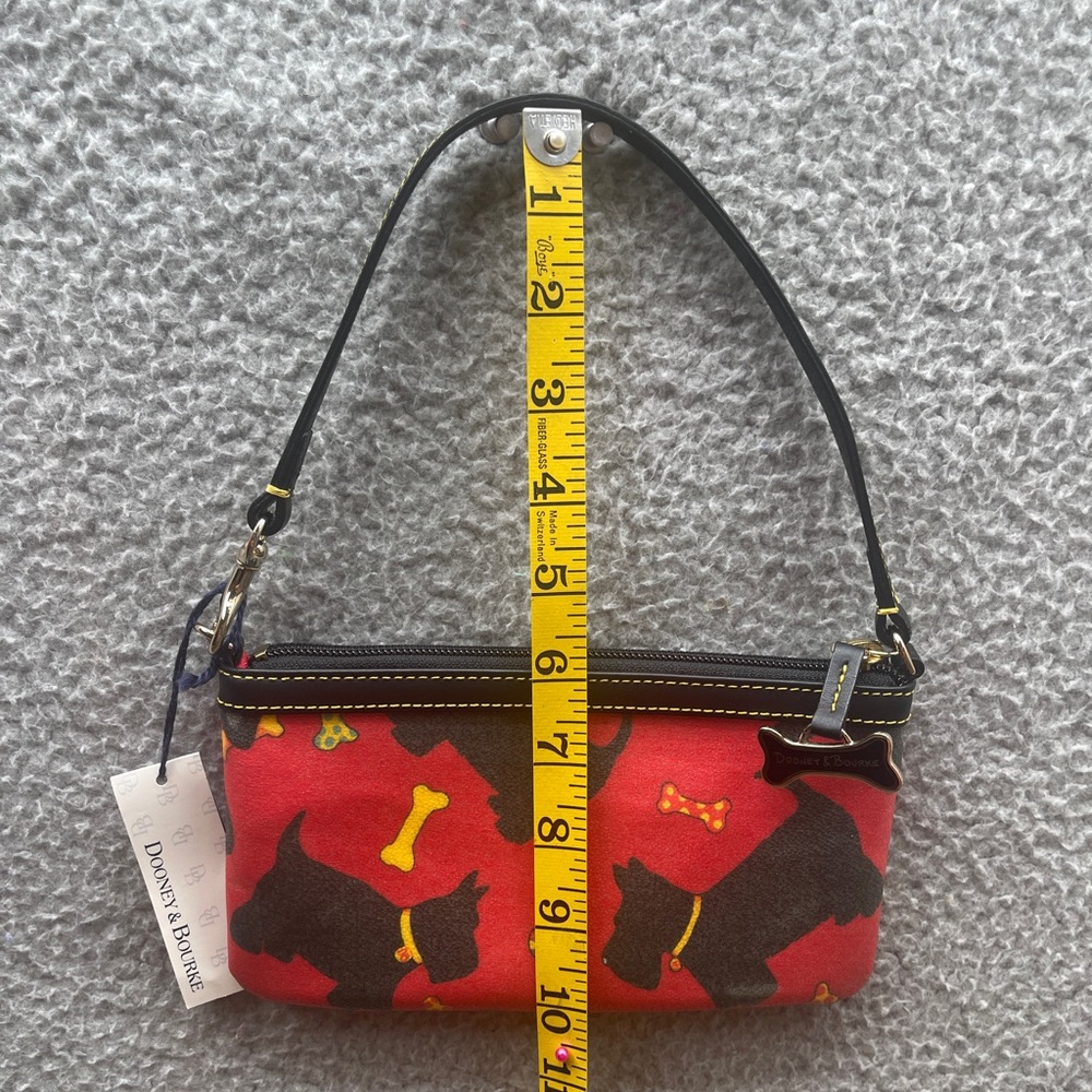 Dooney & Bourke Red Black Wristlet Scottie dogs COA - Picture 9 of 13